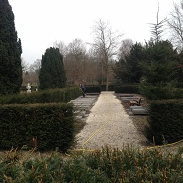 Begraafplaatsen in onderhoud — foto 3